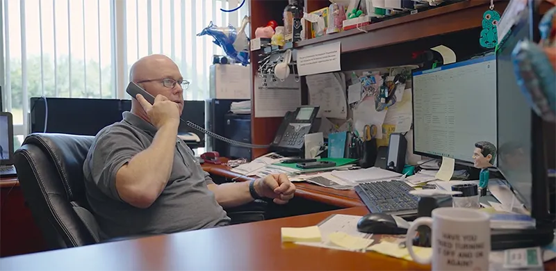 Chamber member on computer